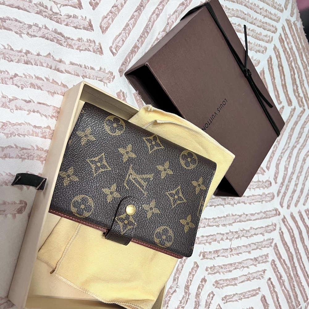 Authentic Pre owned LV agenda small ring In monogram ..